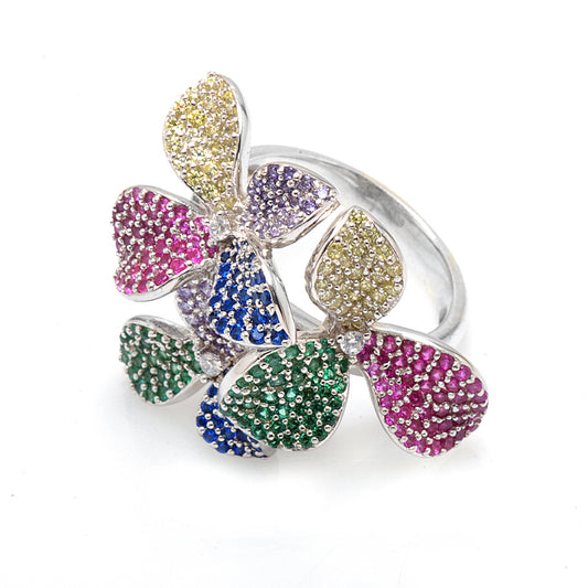 Three Flowers Ring by Roberto Bravo