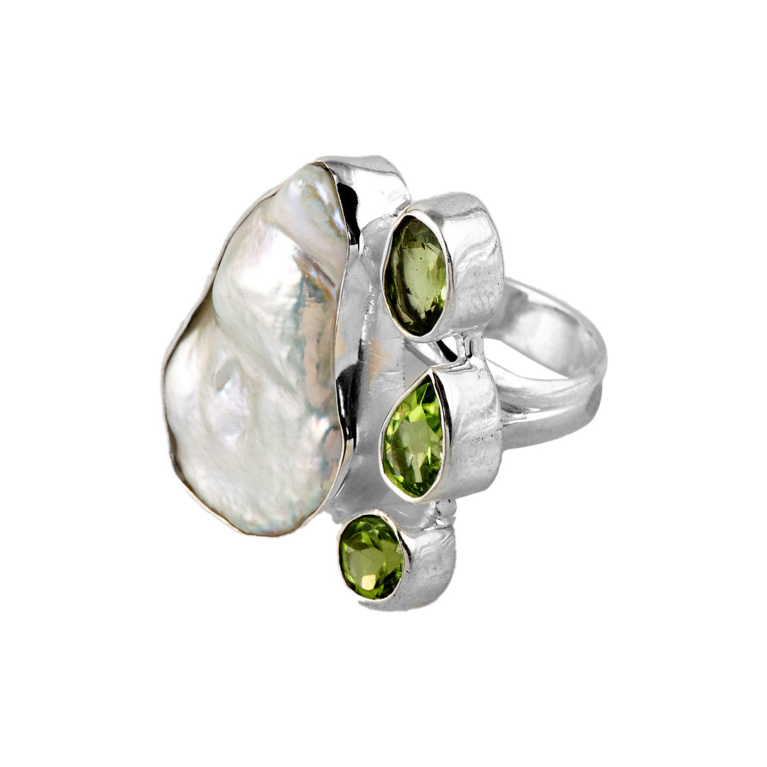 Silver, Mother of Pearl and Peridot Ring