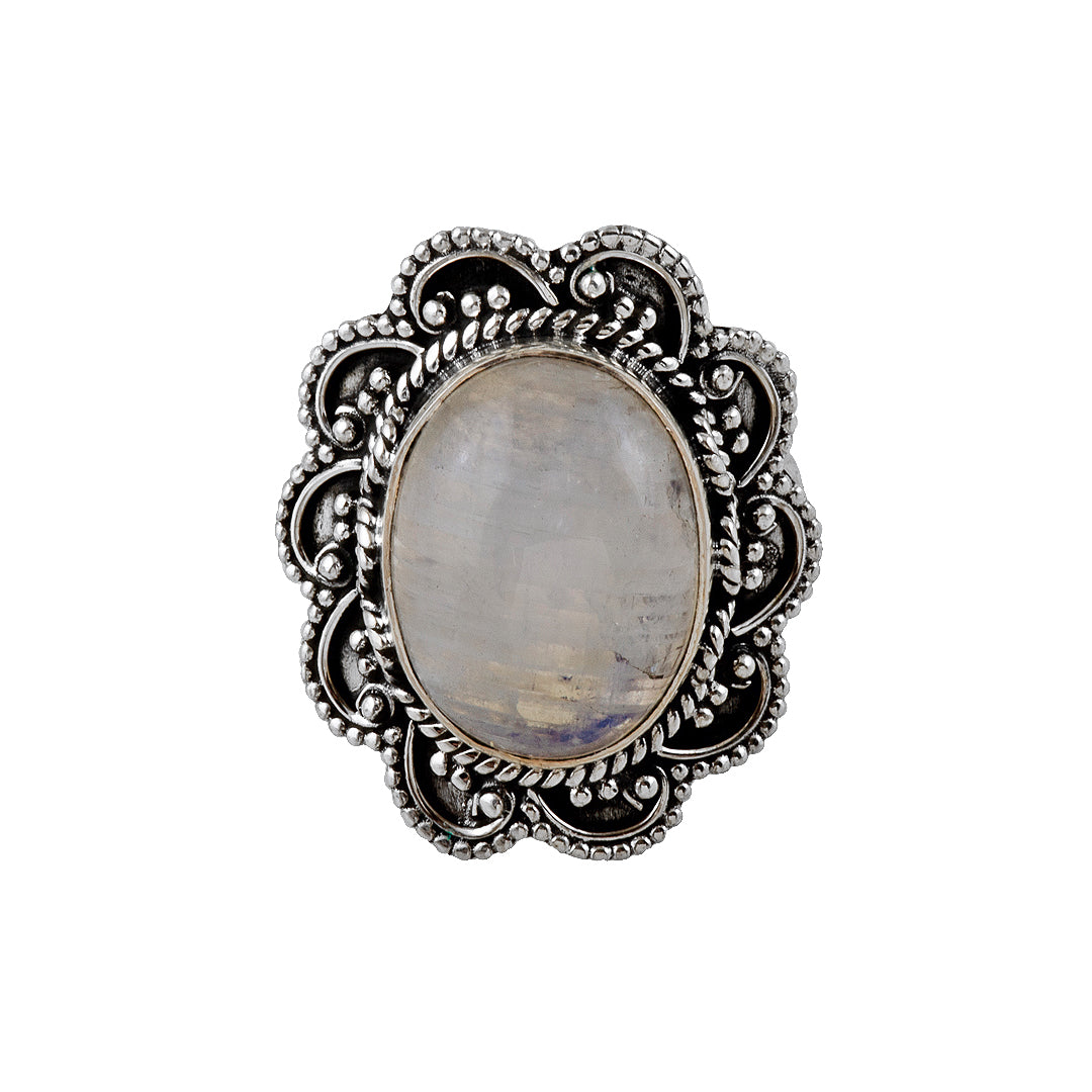 Enchanting Radiance: 925 Sterling Silver and Labradorite Ring