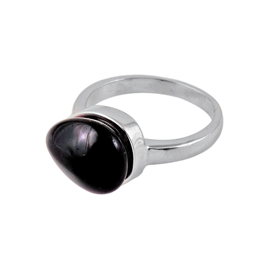 Radiant Charm: 925 Sterling Silver Amethyst Ring