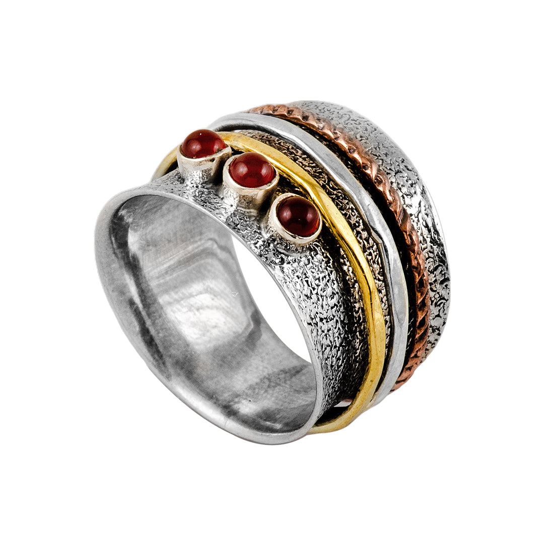 Radiant Passion: 925 Sterling Silver Garnet Ring